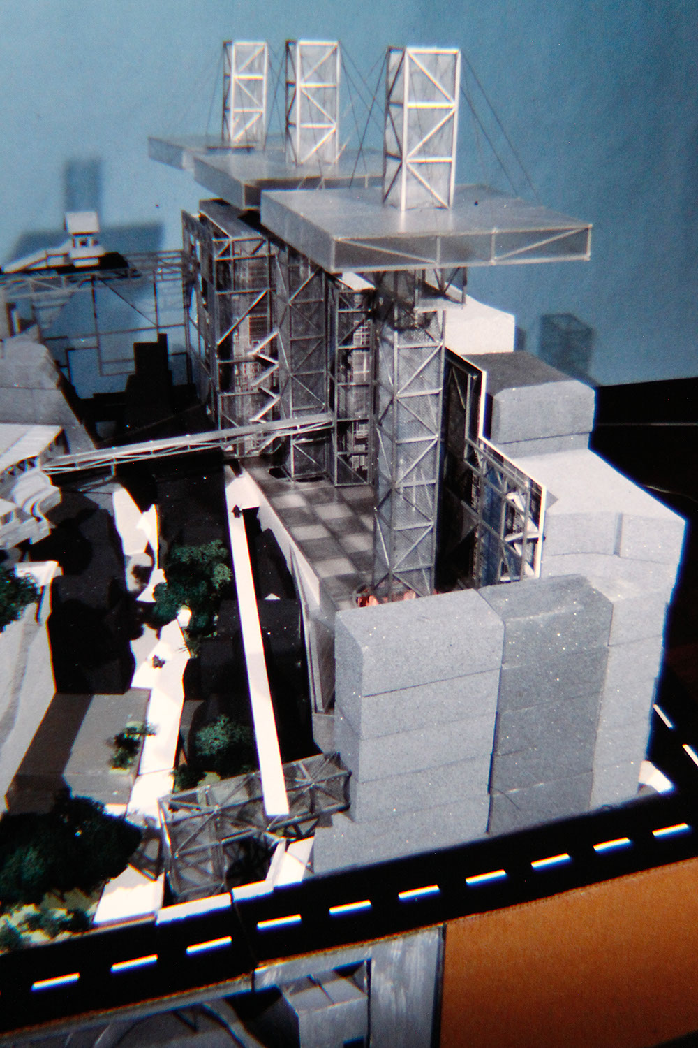 300x300x300 FEET of SHIBUYA – AZBY BROWN ARCHIVE